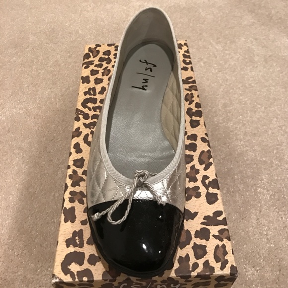 Silver quilted flats with black patent leather toe - Picture 1 of 2