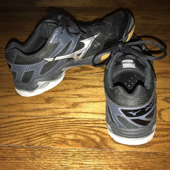 mizuno wave bolt 4 marroni