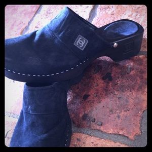 CHANEL- SUEDE CLOGS