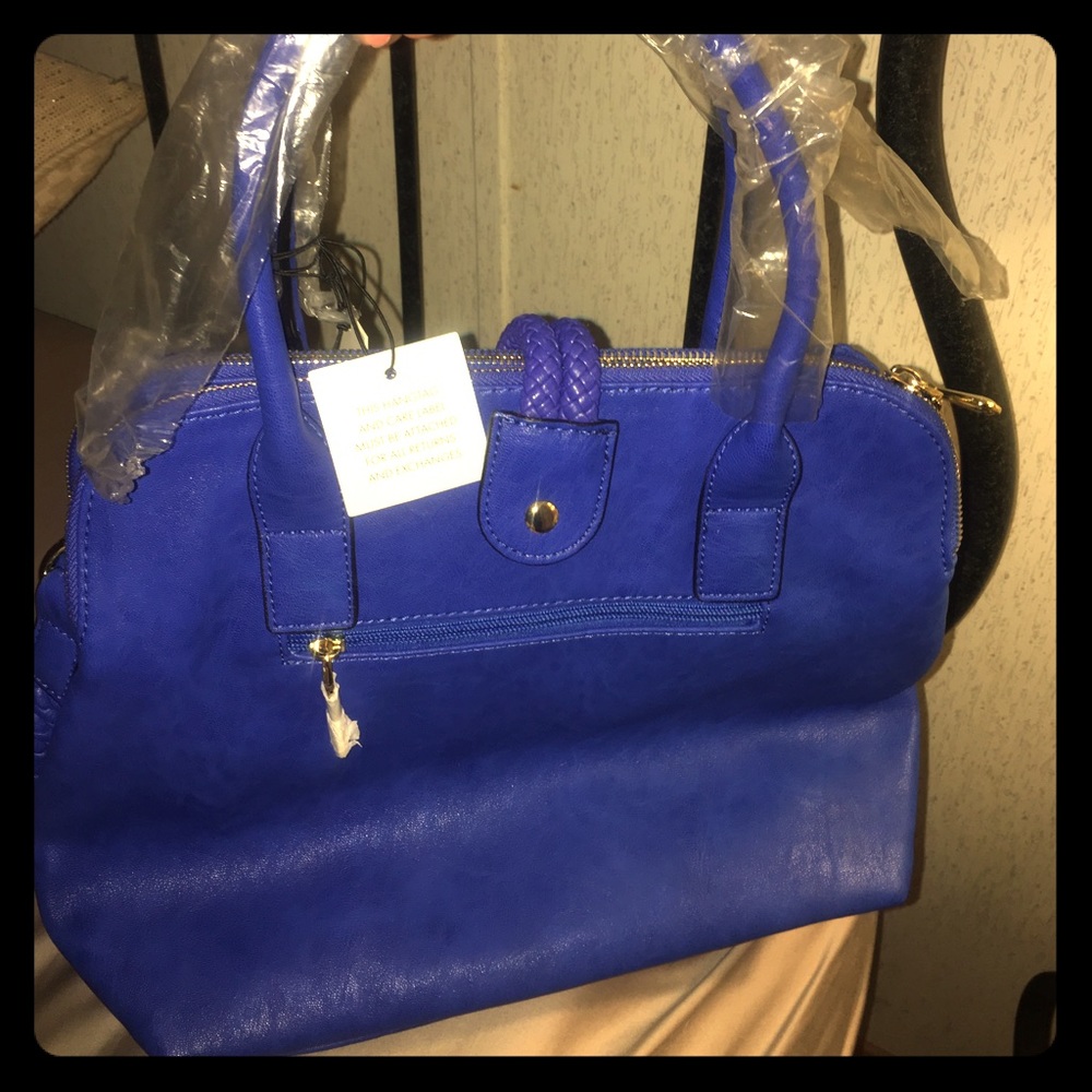 Purse - Picture 2 of 2
