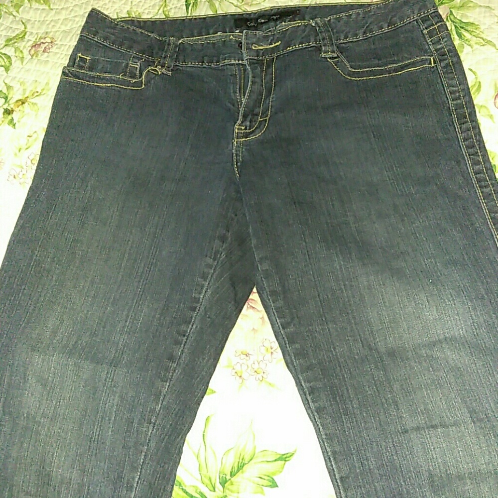 Jeans - Picture 2 of 3