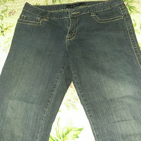 Jeans - Picture 2 of 3