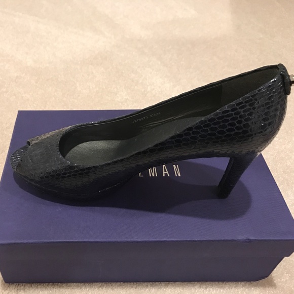 STUART WEITZMAN BLUE SNAKESKIN open toe heels - Picture 2 of 3