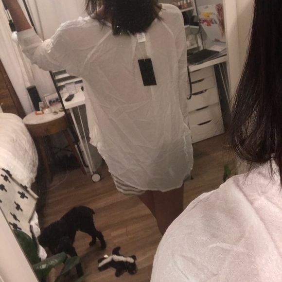 White Criss-cross V-Neck Plunge Blouse - Picture 8 of 8