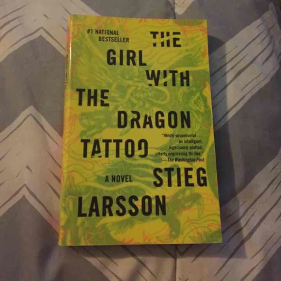 the girl with the dragon tattoo novel - Picture 1 of 2