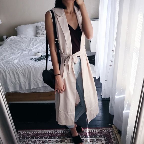 🌿Light Blush Pink Sleeveless Trench🌿 - Picture 3 of 8