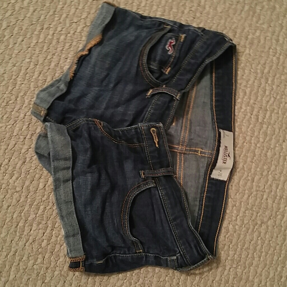 Shorts - Picture 2 of 2