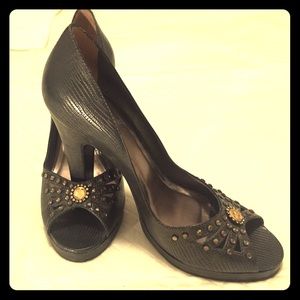 Spring Bling! Carlos Santana open toe platforms!