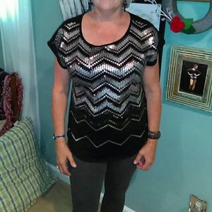 Boutique..Sequin top....BUNDLE TO SAVE
