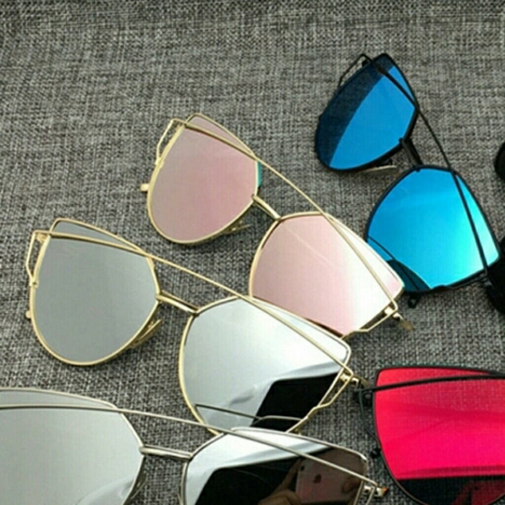 Last One• Silver mirrored sunglasses - Picture 2 of 7