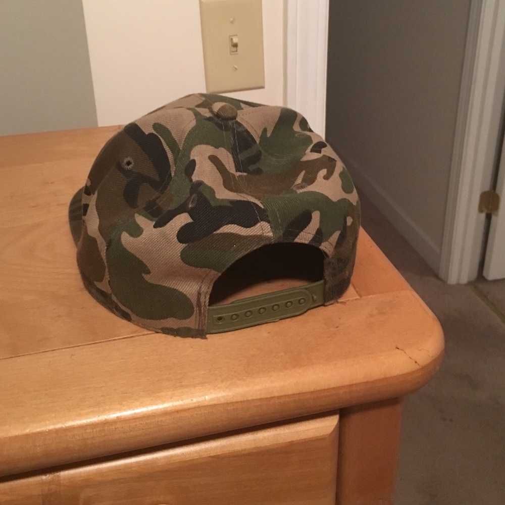 Hat - Picture 2 of 3