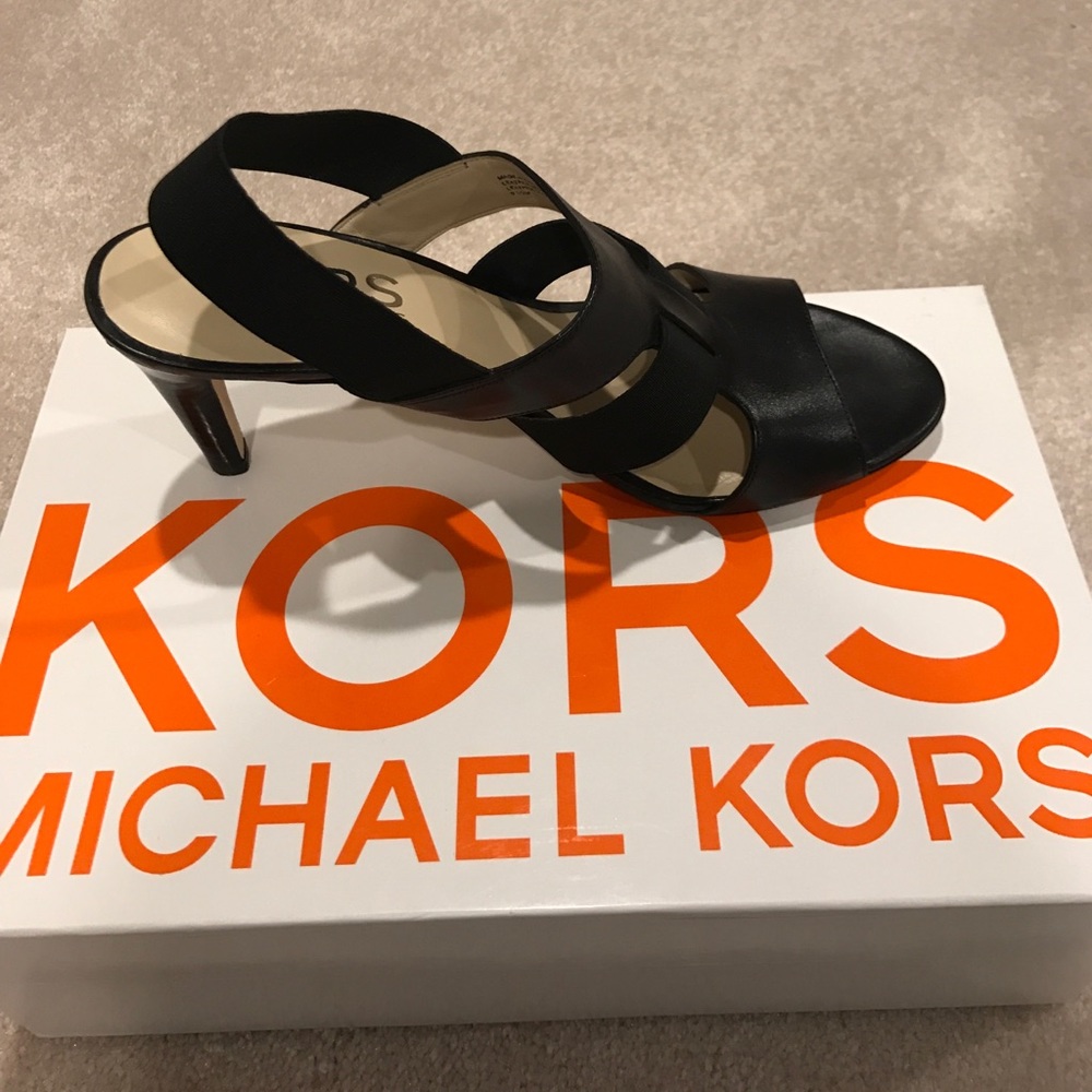 KORS Michael Kors Black leather heels