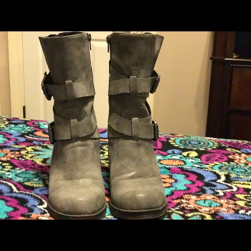 Super cute Rocketdog boots sz 8.5
