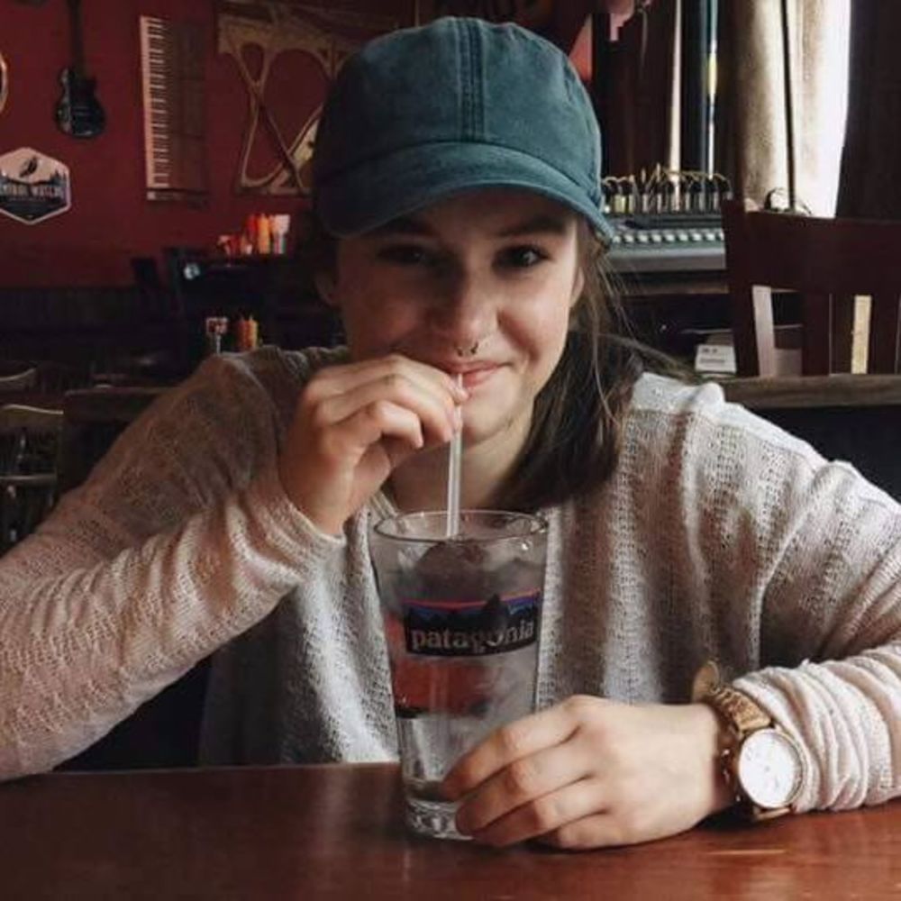 Meet your Posher, Jolie