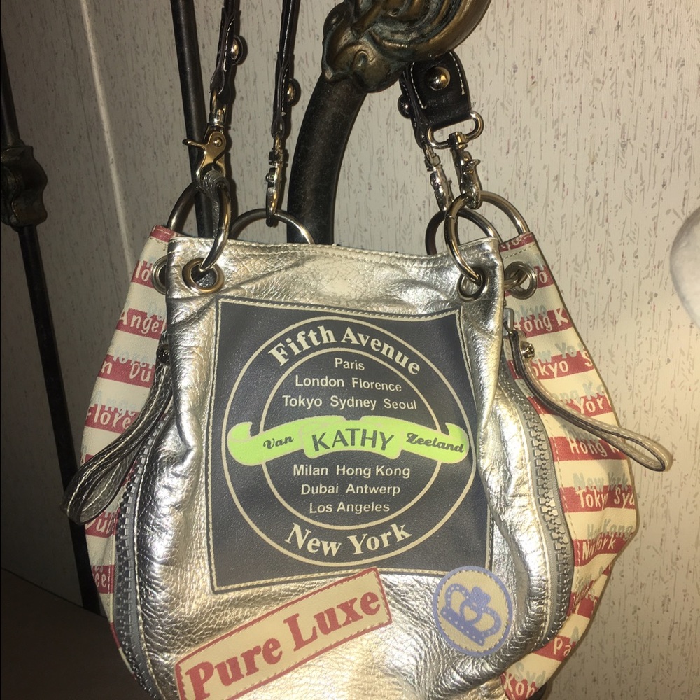 Purse - Picture 2 of 3