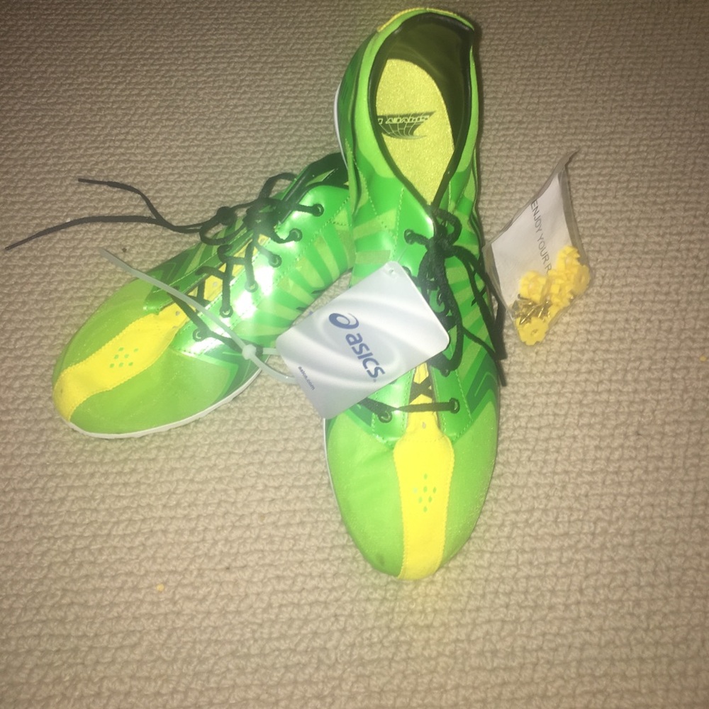 BRAND NEW ASICS TRACK SNEAKERS!!!