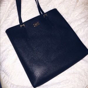 Michael Kors Jet Set NS tote!