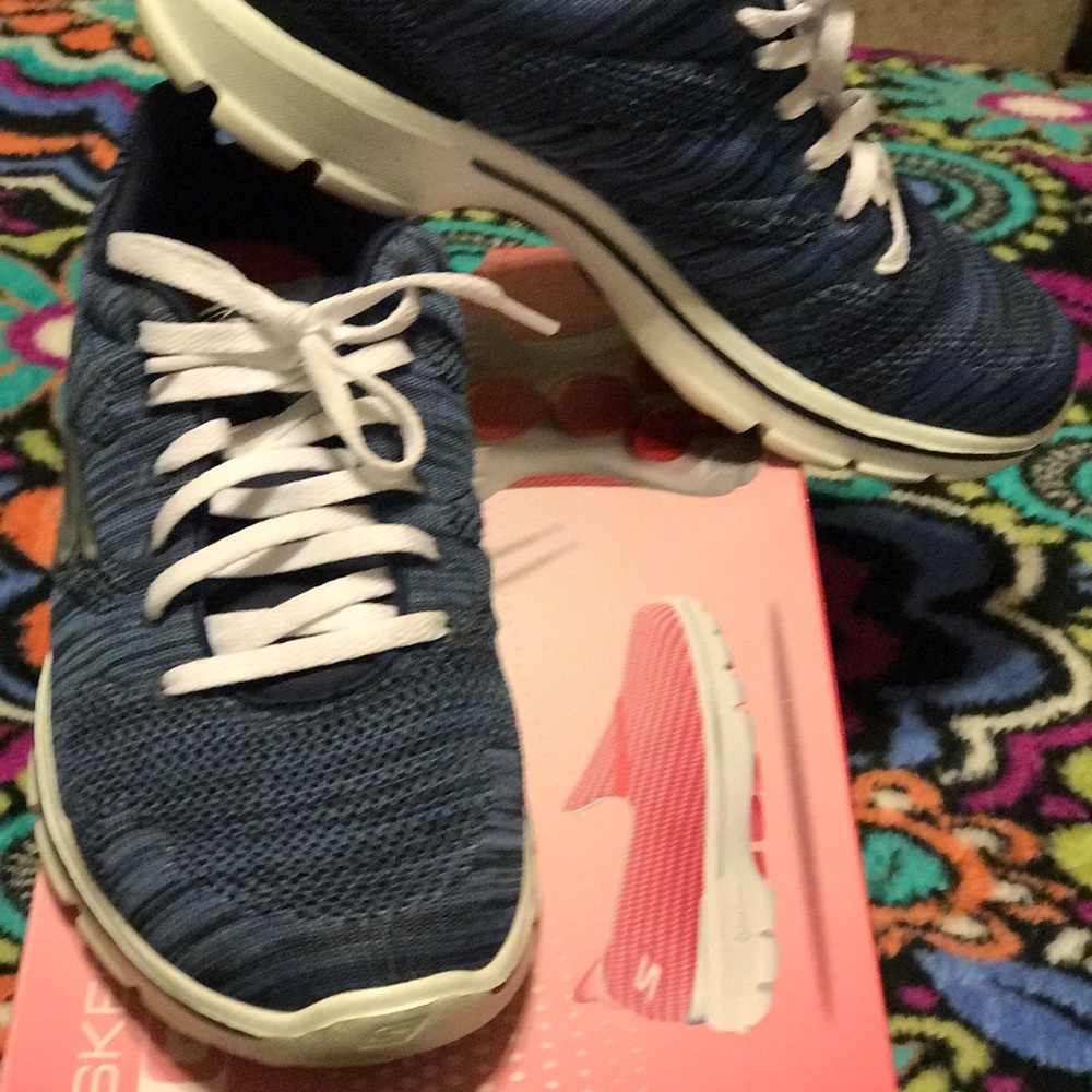 Skechers GoWalk 3 sz 8.5