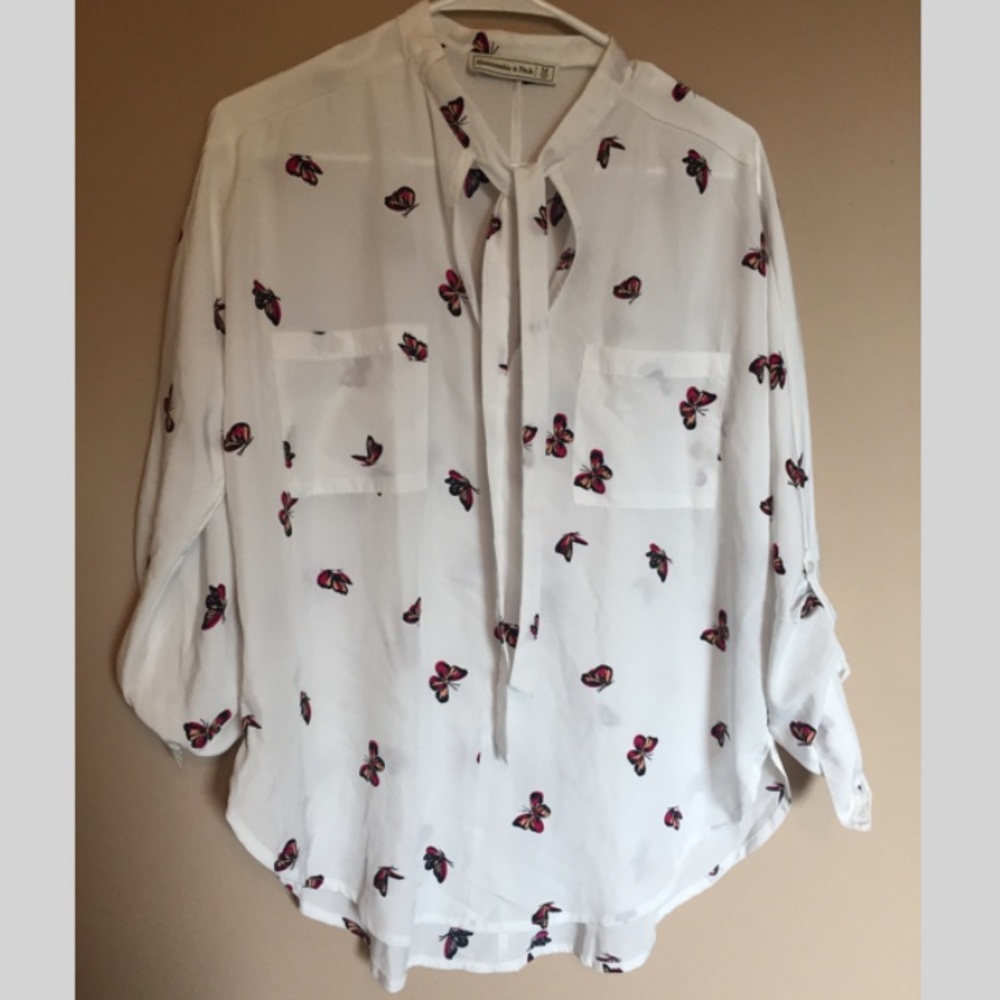 A&F flowy butterfly blouse with neck tie/bow NWOT