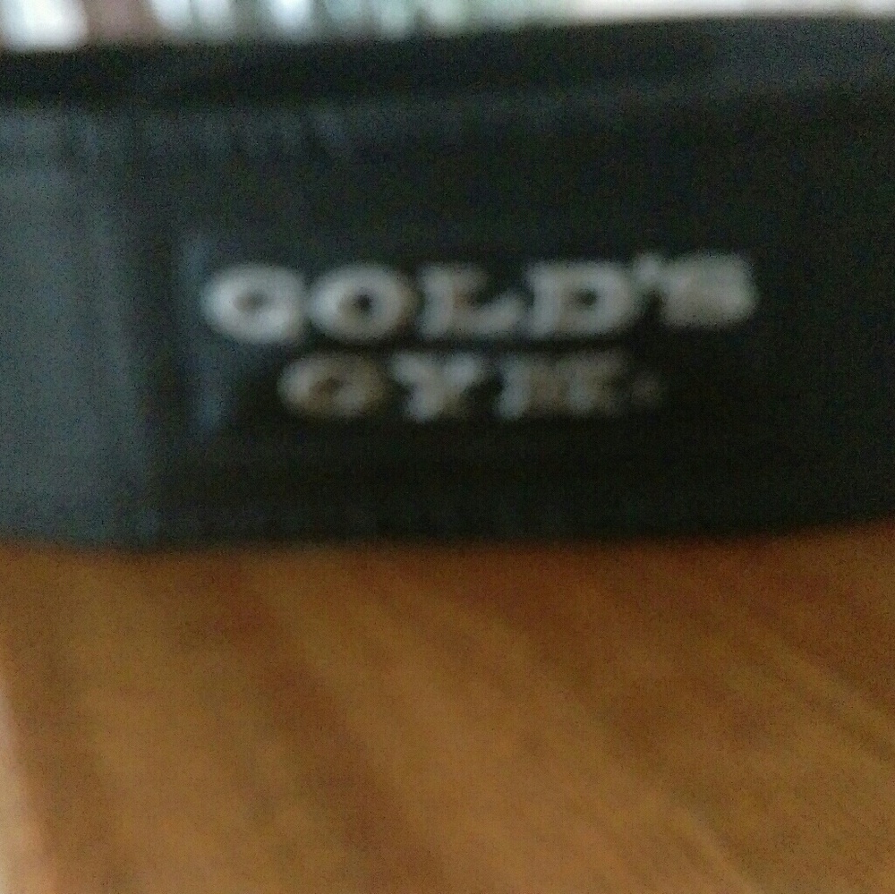Gold Gym weight belt good condition.
