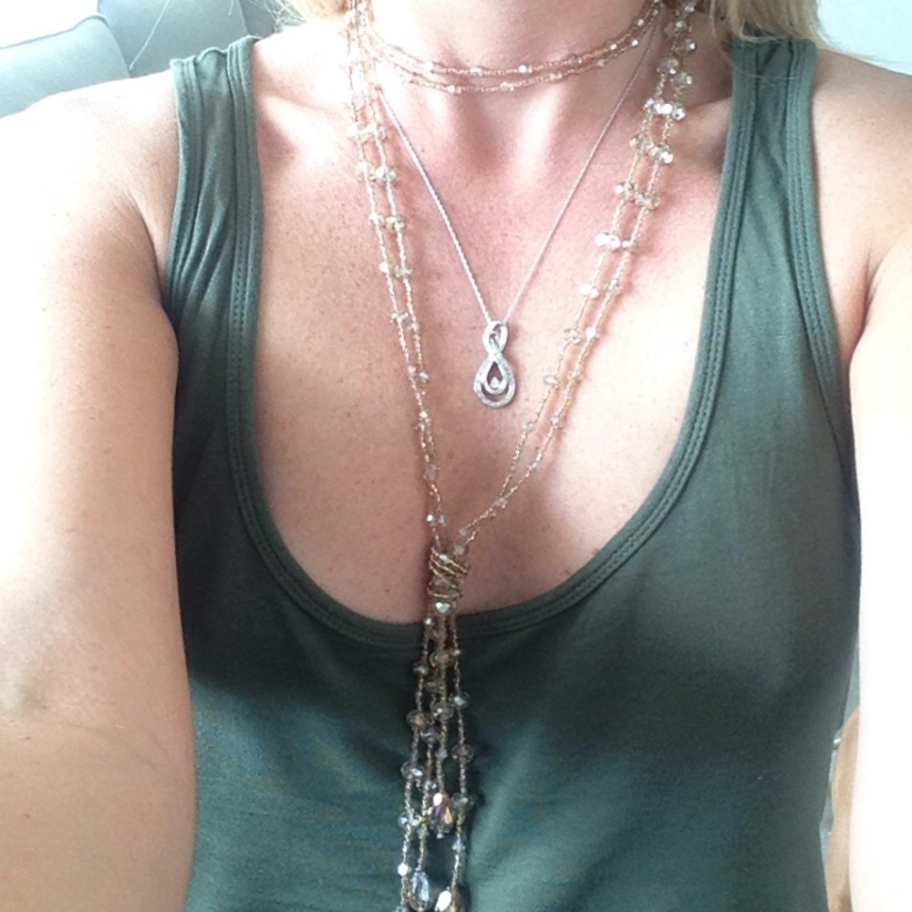 Flapper beaded necklace