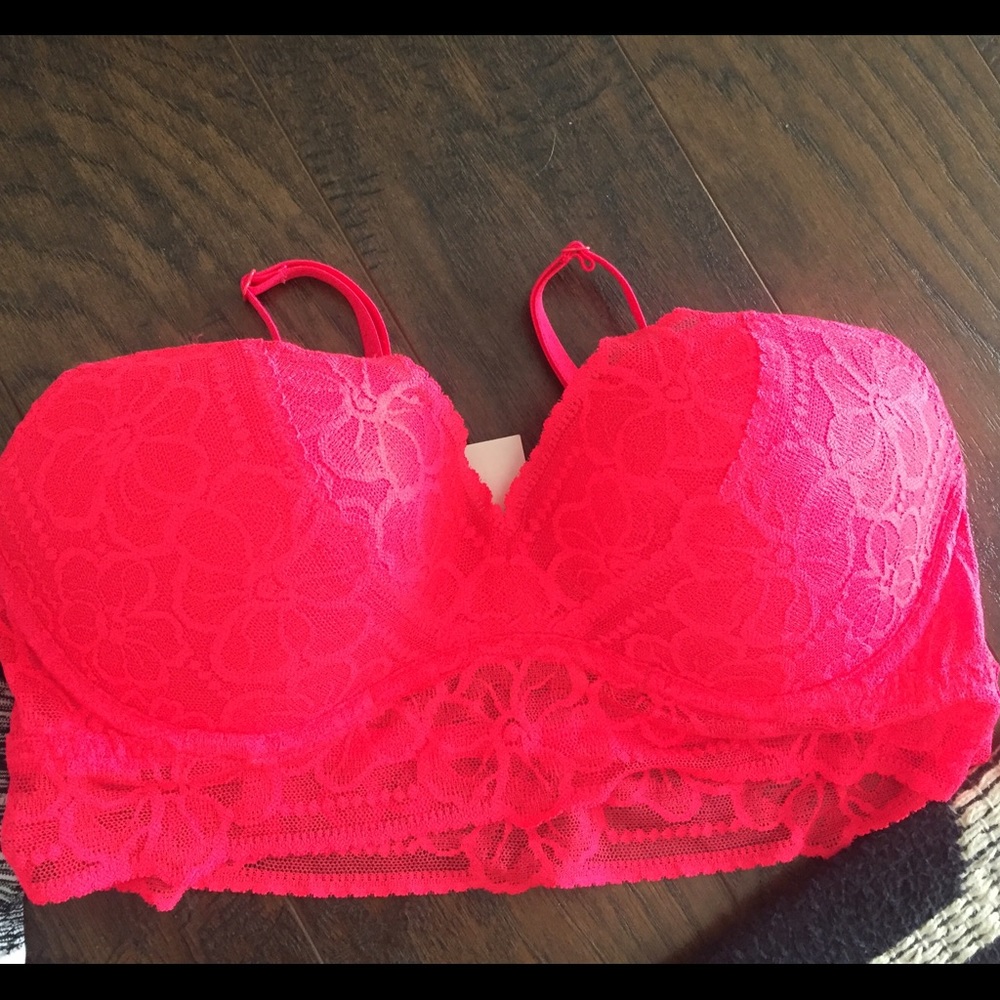 Lace padded bra . NWT