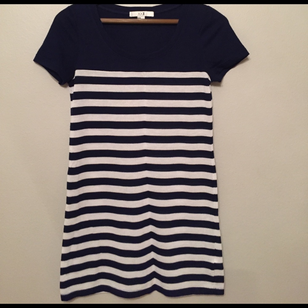 Forever21 Navy blue and white stripe dress