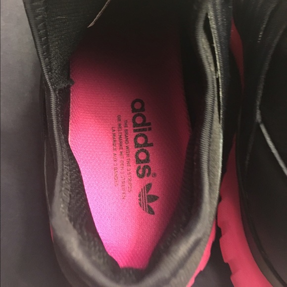 Brand new tubular radial core black / eqt pink sz9 - Picture 4 of 5