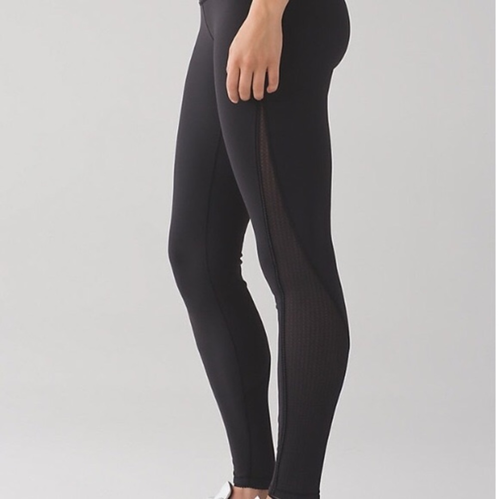 Lululemon NWOT Deep Breath Tight