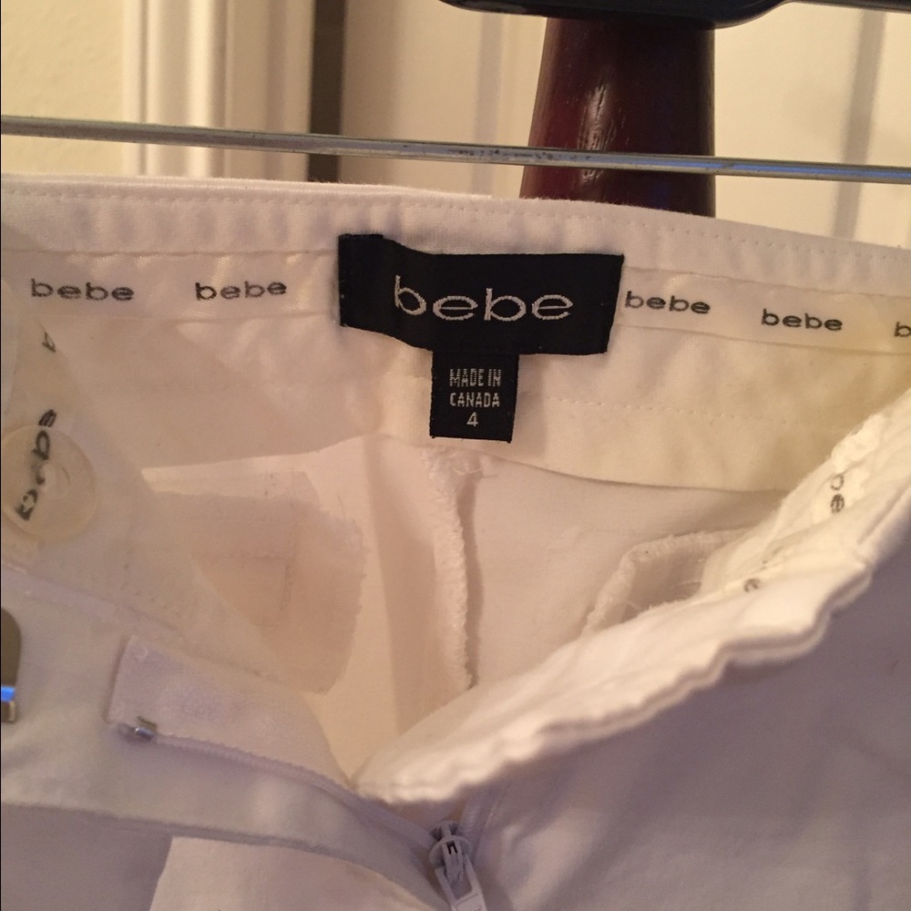 Bebe, size 4, cotton, Capris white pants - Picture 5 of 5
