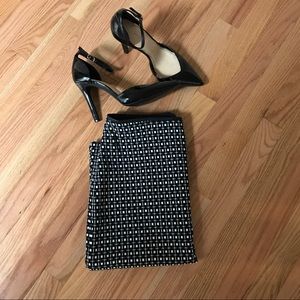 Express - Black & White Midi Pencil Skirt - Sz 6