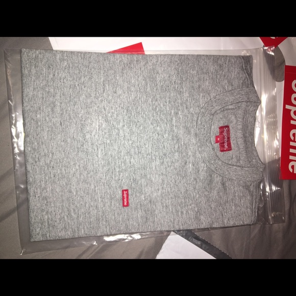 Supreme Small Box Logo Tee - Picture 2 of 4