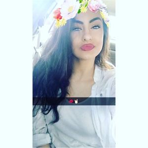 Meet your Posher, Sanaz