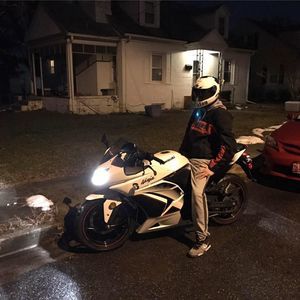 Meet your Posher, Carlo