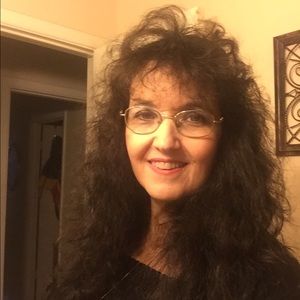 Meet your Posher, Tina