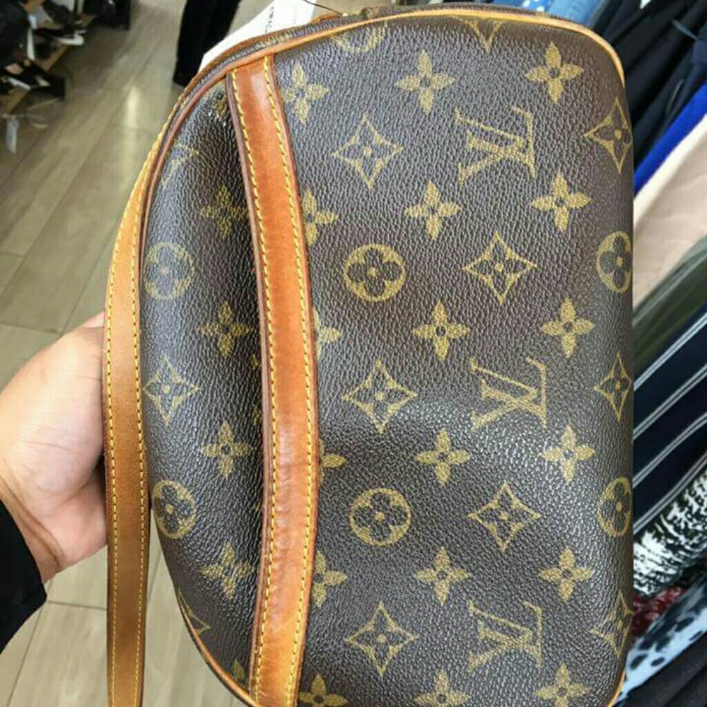 Authentic louis vuitton blois