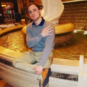 Meet your Posher, Sean