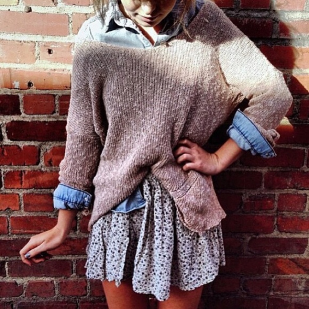 Brandy Melville Carmen Sweater in Blush