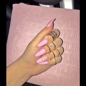 Meet your Posher, Deria