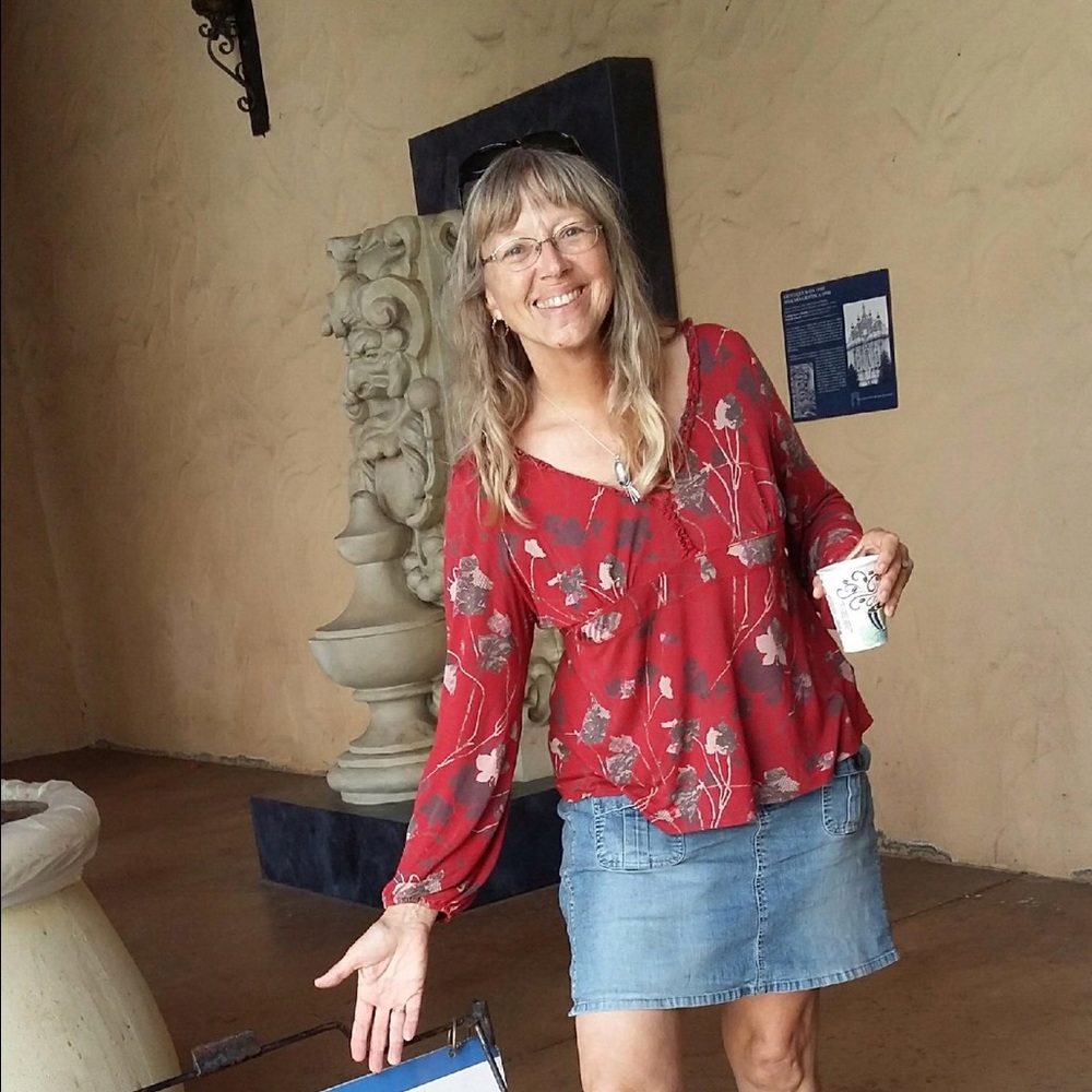 Meet your Posher, Lynda