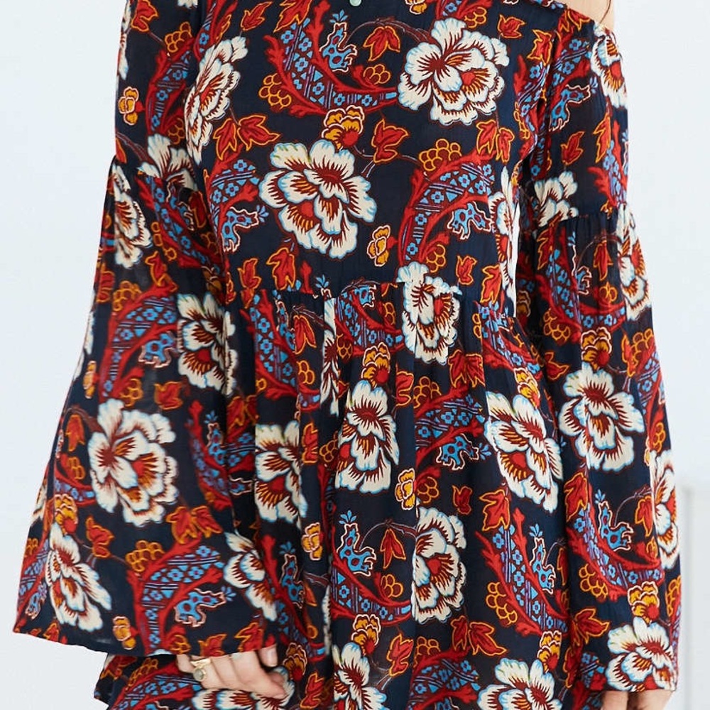 NWT UO Boho Floral Romper Halter Off The Shoulder - Picture 4 of 4