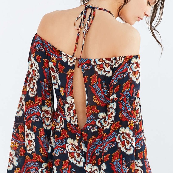 NWT UO Boho Floral Romper Halter Off The Shoulder - Picture 3 of 4
