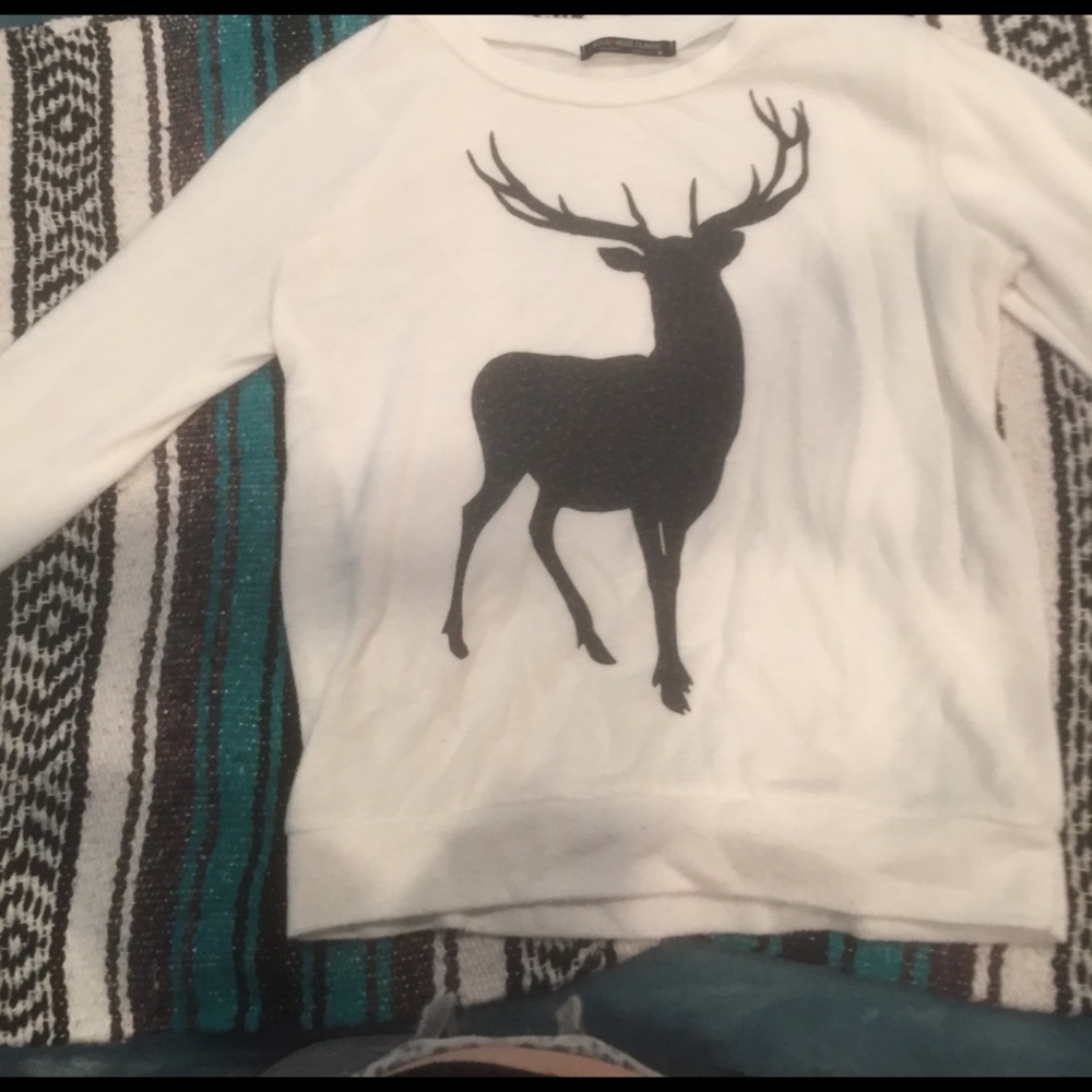 A long sleeves shirt