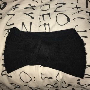 Black knitted head band