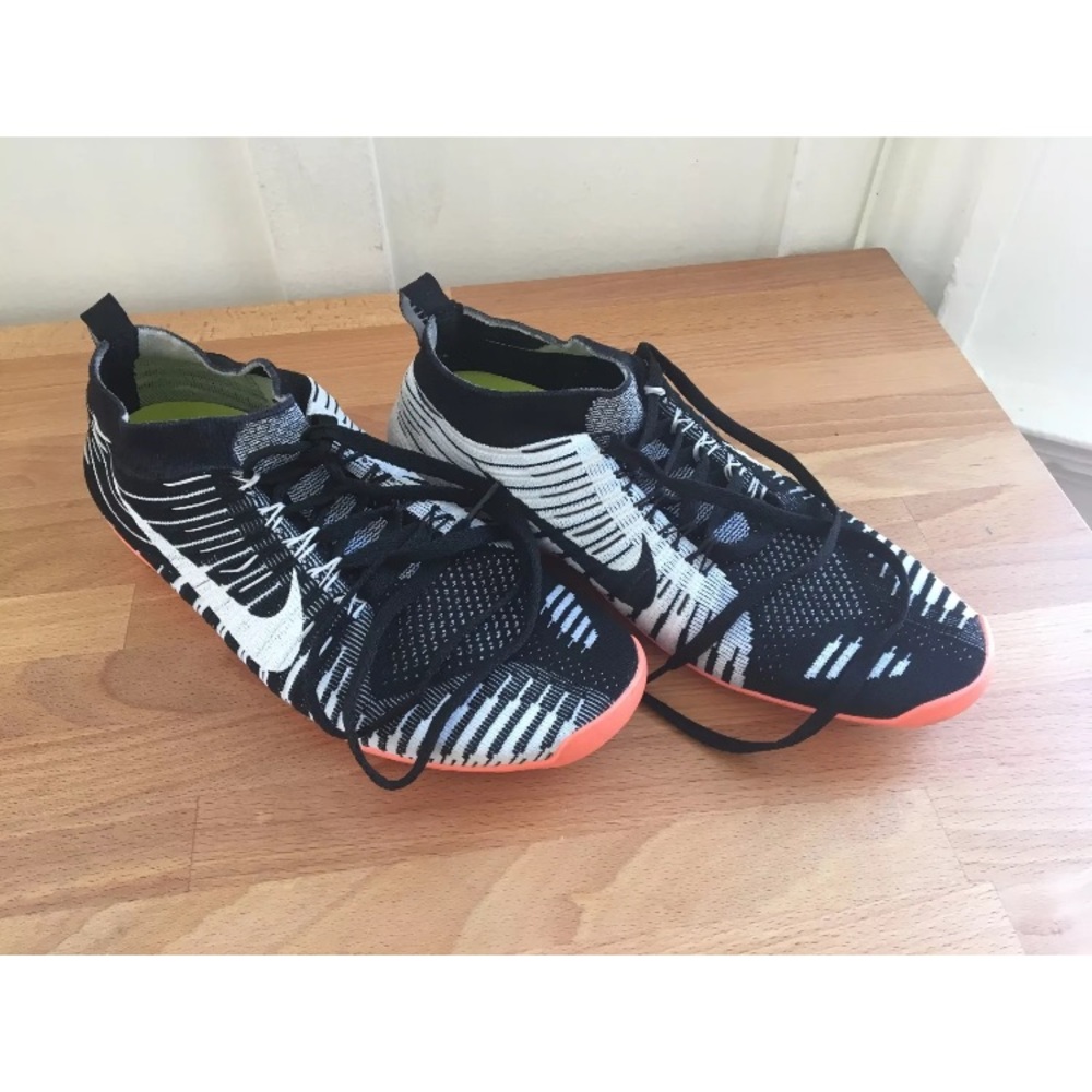 ISO this pair of shoes!