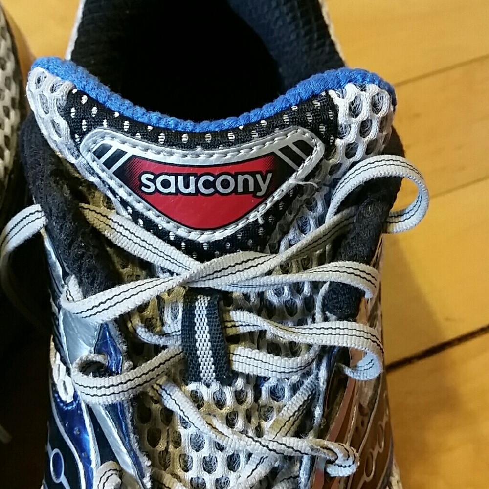 Saucony Men's Athletic Running Shoes Size 12 - Picture 2 of 6