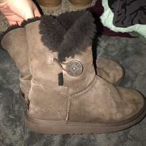 Ugg Bailey Button