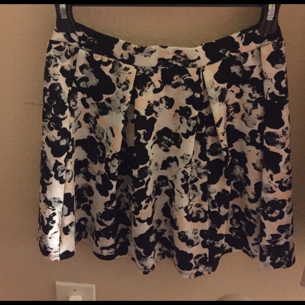 Floral print skirt great for the spring time!