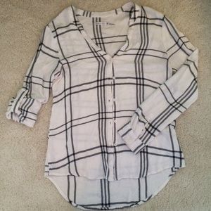 Kenneth Cole plaid button up blouse