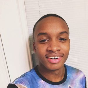 Meet your Posher, Devin